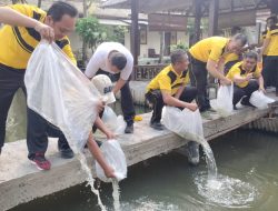 Polsek Teluk Betung Timur Tabur 10 Ribu Benih Ikan Air Tawar, Dukung Ketahanan Pangan