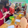 DWP Lapas Metro dan Warga Binaan Perempuan Belajar Bersama Membuat Nastar dan Risoles