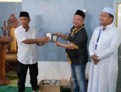 Tingkatkan Pembinaan Rohani, Lapas Narkotika Bagikan Iqro kepada Warga Binaan