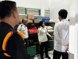 Pantau Dapur Pagi Ini, Kalapas Kelas I Bandar Lampung Ingatkan Integritas: Makanan Sumber Nutrisi, Pastikan Tidak Ada Penyelewengan.