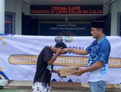 Wujud Kepedulian, Lapas Kalianda Salurkan Sembako dan Bantuan Pendidikan ke Warga Sekitar