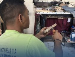 Kreatif dan Produktif: Di Tangan Warga Binaan Lapas Narkotika Bandar Lampung, Limbah Kayu Disulap Jadi Miniatur Bernilai Seni
