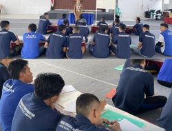 Asah Kemampuan Berbahasa, Warga Binaan Lapas Narkotika Lampung Antusias Ikuti Kelas Bahasa Inggris