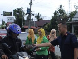 Sinergi Menuju Raya , Lapas Kotaagung dan DWP Bagikan Takjil untuk Masyarakat