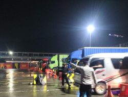 Wujudkan Pelayanan Prima, KSKP Merak Kawal Ketat Arus Kendaraan di Pelabuhan Merak