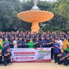 Kobarkan Semangat Nasionalisme HUT RI ke-81, Kanwil Ditjenpas Aceh Bersihkan Taman Makam Pahlawan 