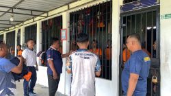 Rutan Singkil Serahkan Baju Dinas kepada Tahanan yang Telah Mendapat Putusan