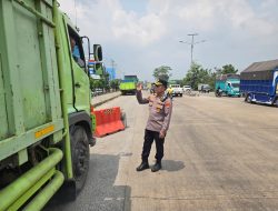 Ganggu Akses Rumah Sakit, Antrean Truk Solar di Depan RS Immanuel Bandar Lampung Ditertibkan Polisi
