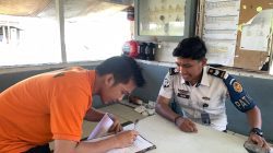 Penuhi Hak Hukum Tahanan, Staf Registrasi Rutan Singkil Fasilitasi Pengajuan Kasasi